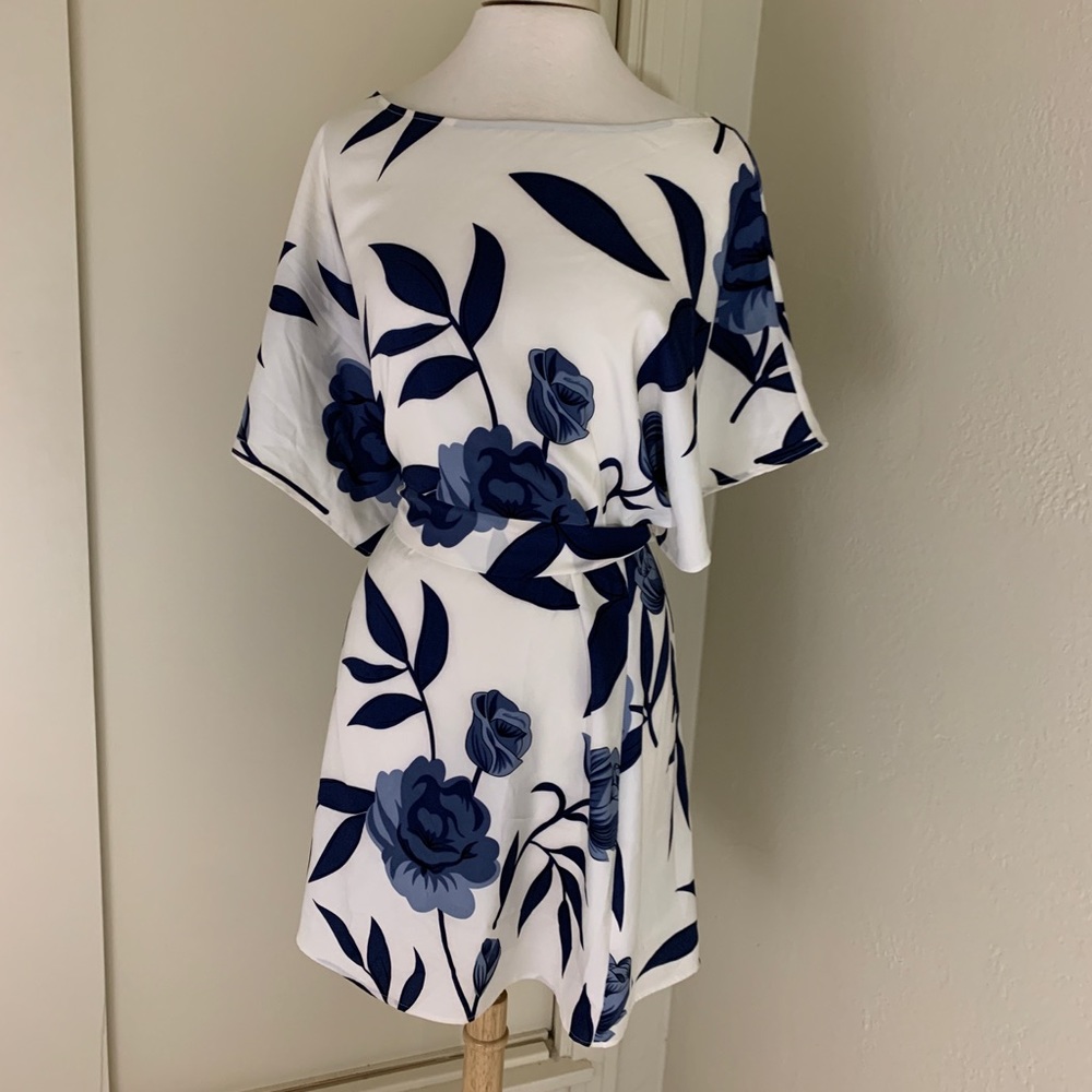 BCBGMAXAZRIA Dress
